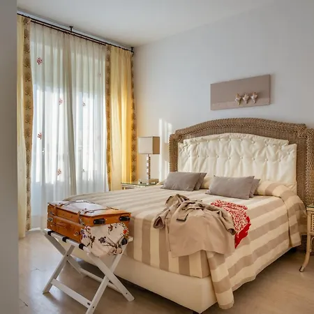 Hotel Relais Valle Dell'idro - Rooftop & Sea View, 4*