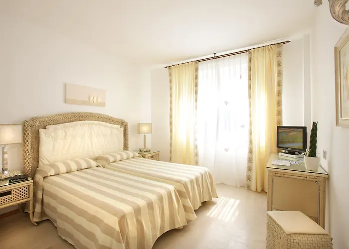 Relais Valle Dell'idro Szálloda