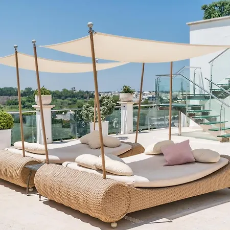 ホテル Relais Valle Dell'idro - Rooftop & Sea View, 4*