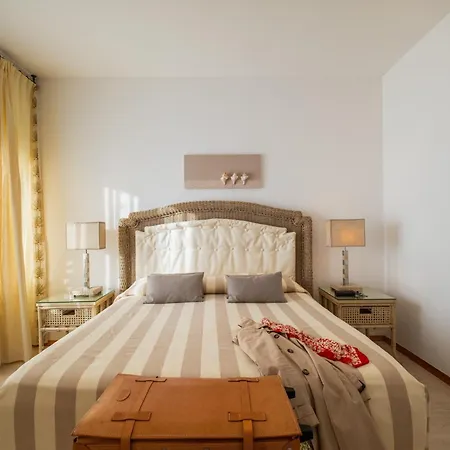 ホテル Relais Valle Dell'idro - Rooftop & Sea View, 4*