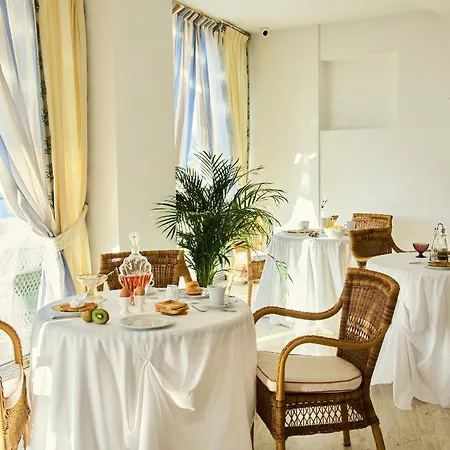 Relais Valle Dell'idro 4* 奥特朗托